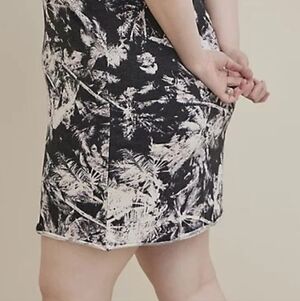 Torrid Black and White Tropical Mini Dress